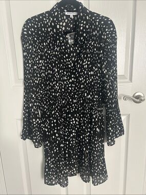 NorthStyle Black and White Spot Pleated Tunic